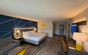 Comfort Inn & Suites Danbury-Bethel